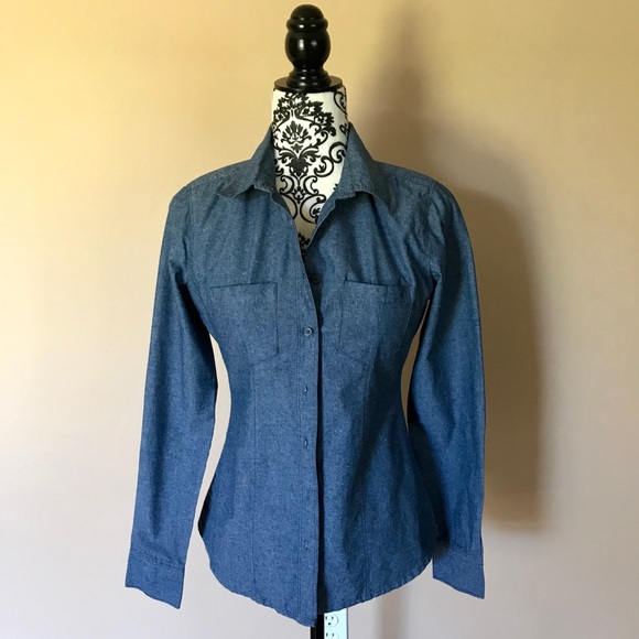 💕SALE💕NEW LOOK TOP - Picture 2 of 5